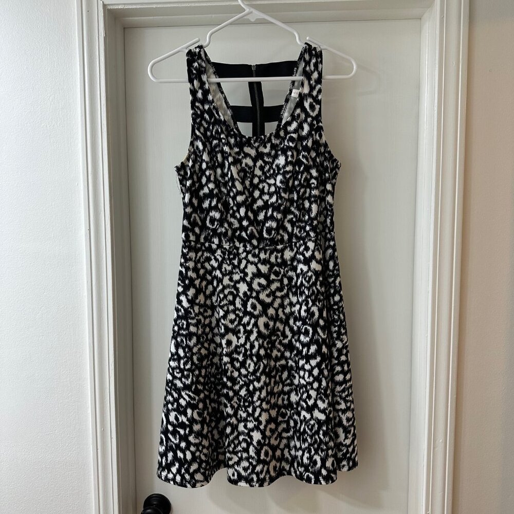 Xhilaration Black and White Cheetah Pattern Mini Dress, Size Medium